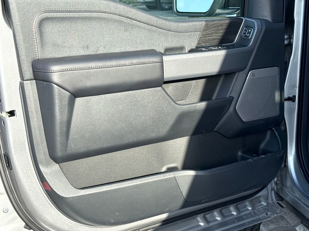 New 2025 Ford F150 Lariat w/ Equipment Group 501A Mid image 23