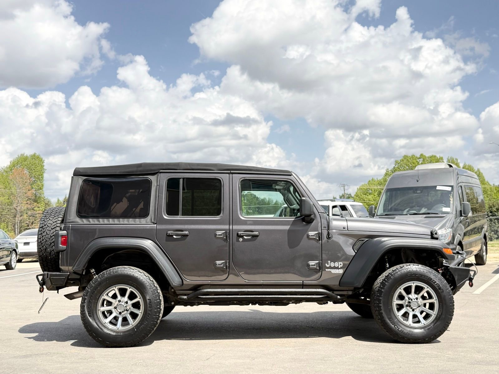 Used 2018 Jeep Wrangler Unlimited Sport S image 14