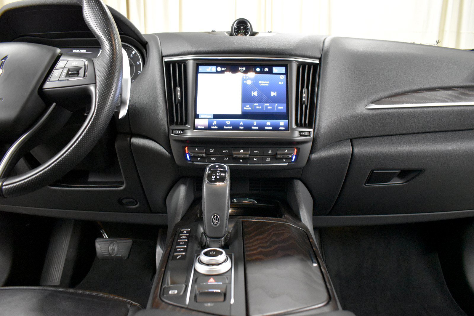 Used 2023 Maserati Levante Modena AWD/4WD image 22