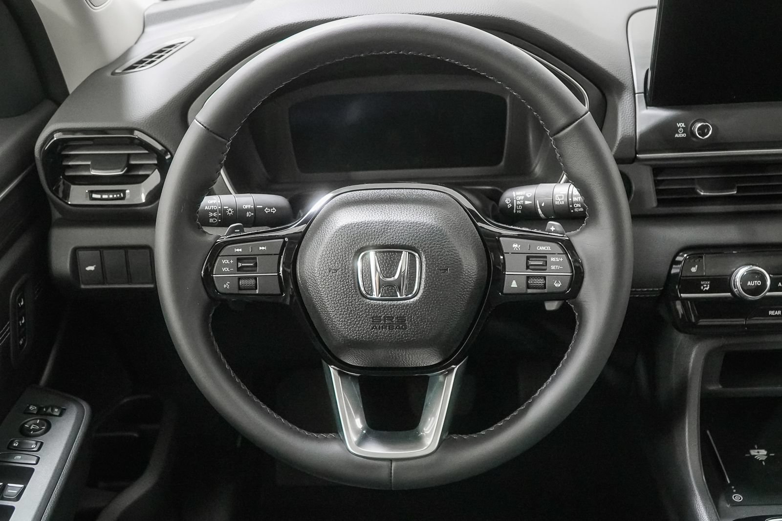 New 2026 Honda Pilot Touring image 23