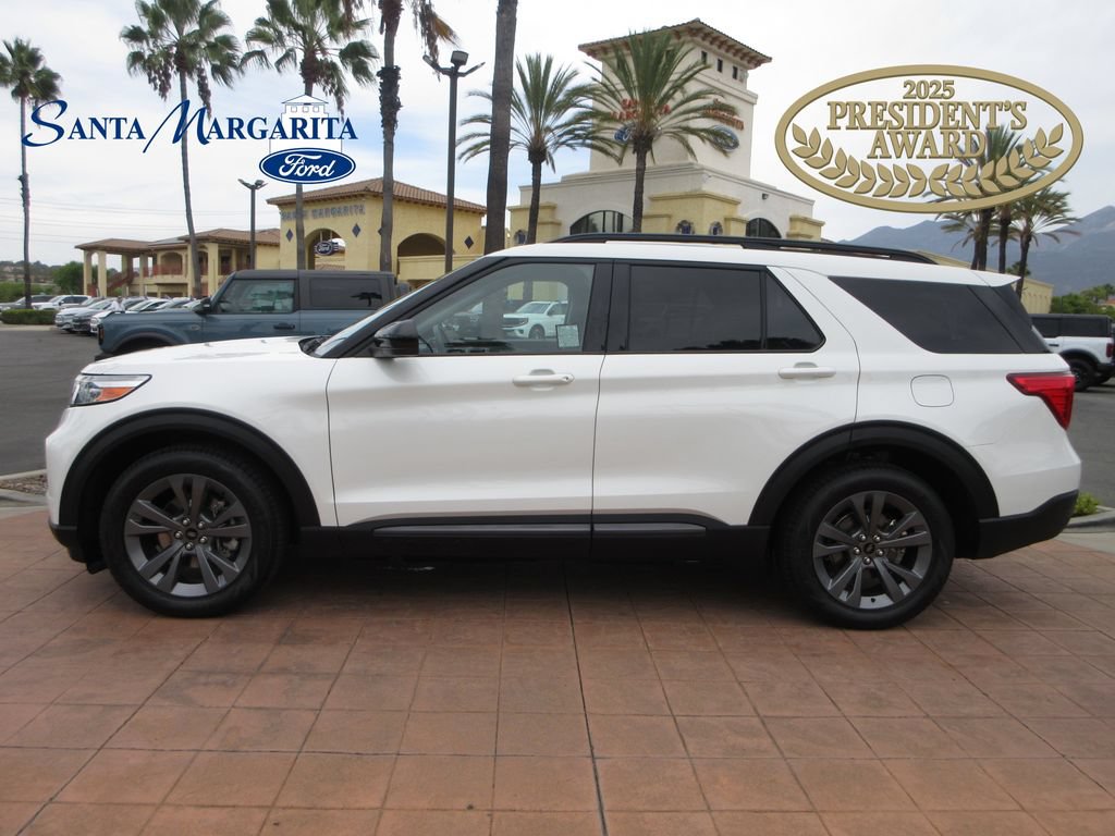 Certified 2023 Ford Explorer XLT w/ Equipment Group 202A RWD image 1