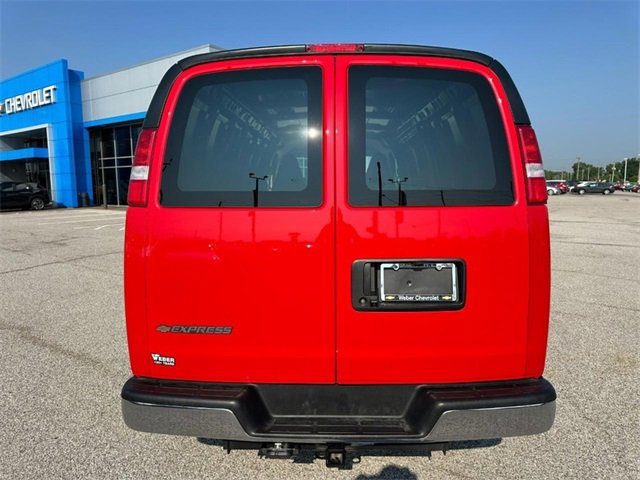 Certified 2025 Chevrolet Express 2500 Extended w/ Driver Convenience Package image 4