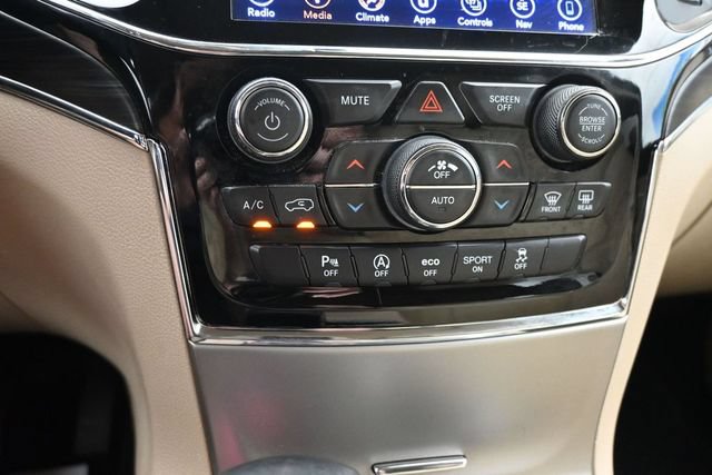 Used 2019 Jeep Grand Cherokee Limited w/ Trailer Tow Group IV RWD image 18