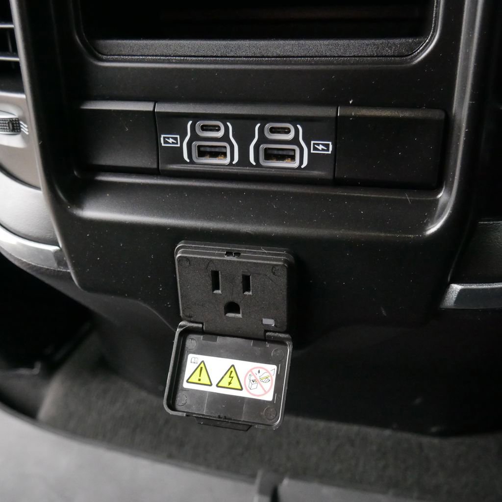 Used 2022 RAM 1500 Laramie w/ Sport Appearance Package image 23