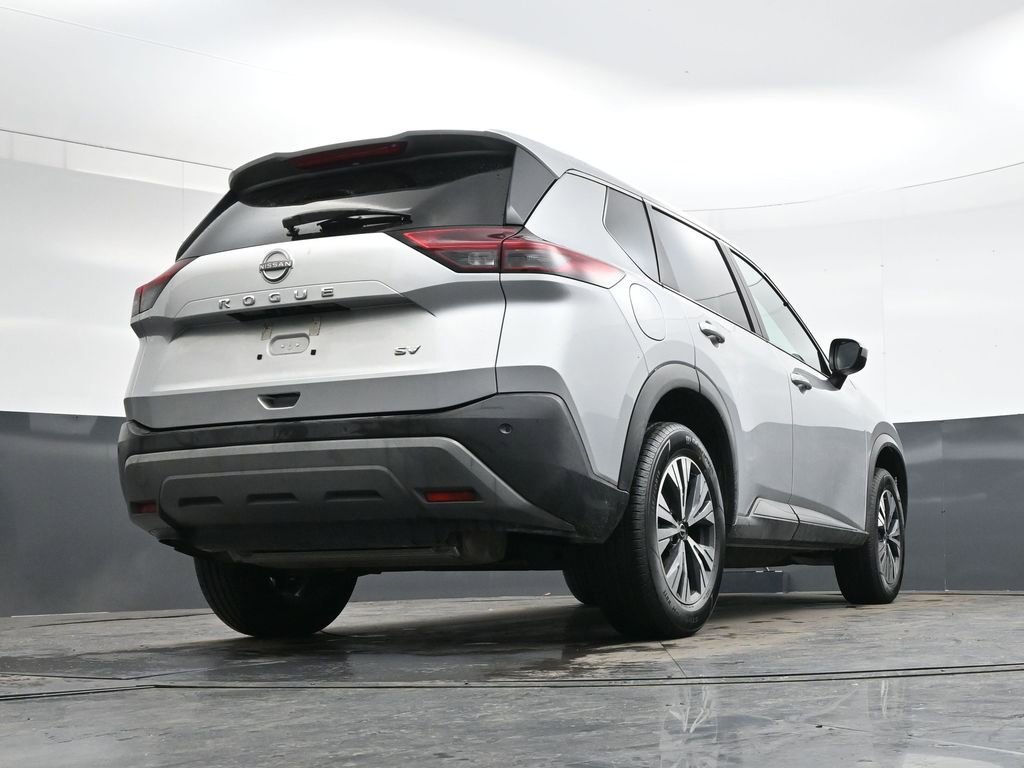 Used 2023 Nissan Rogue SV image 39