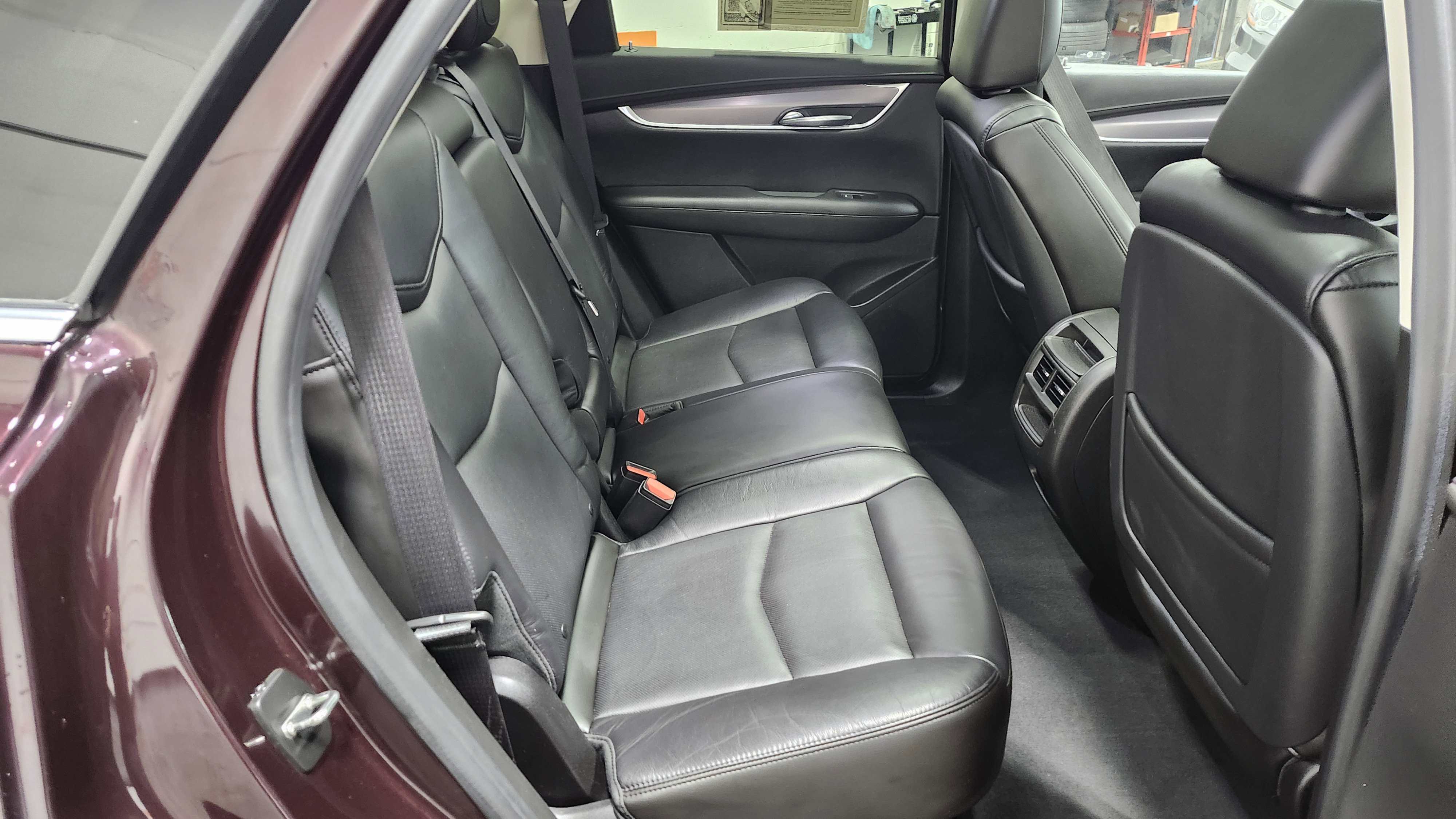 Used 2017 Cadillac XT5 Luxury image 20