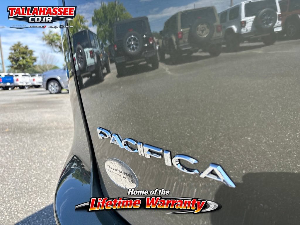 New 2027 Chrysler Pacifica Select FWD image 5