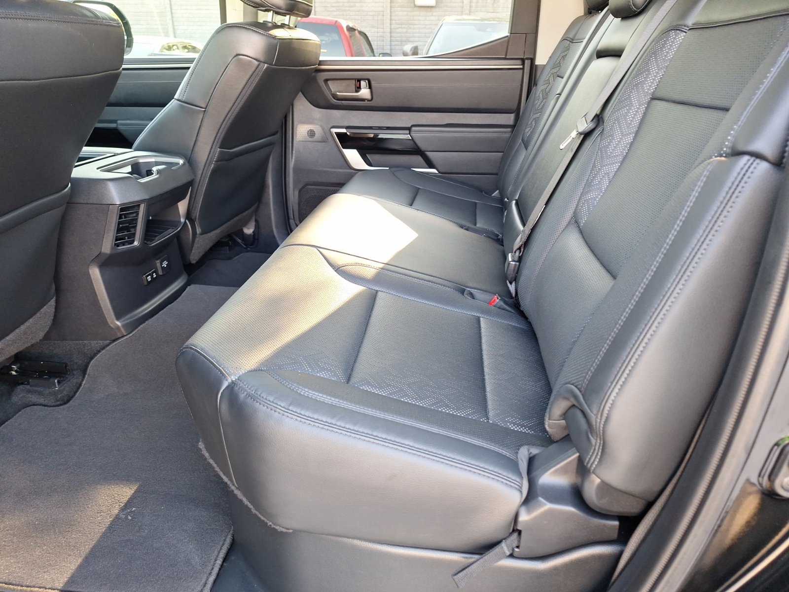 Used 2024 Toyota Tundra Limited w/ Power Package AWD/4WD image 30