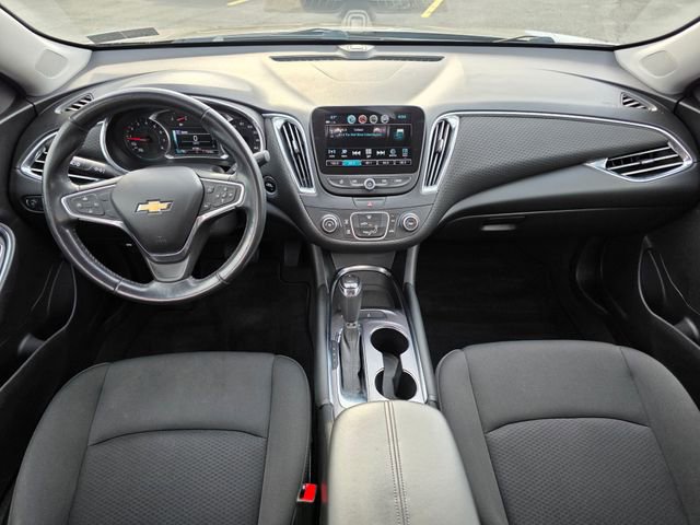 Used 2018 Chevrolet Malibu LT image 29
