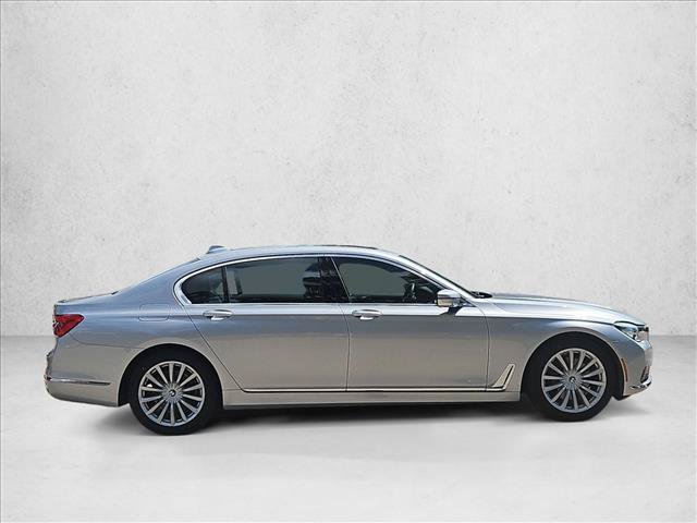Used 2019 BMW 740i w/ Cold Weather Package RWD image 4