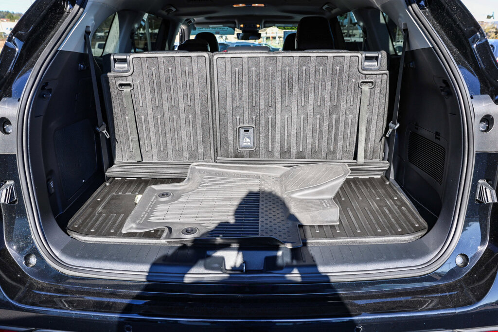 Certified 2025 Toyota Highlander Limited image 28