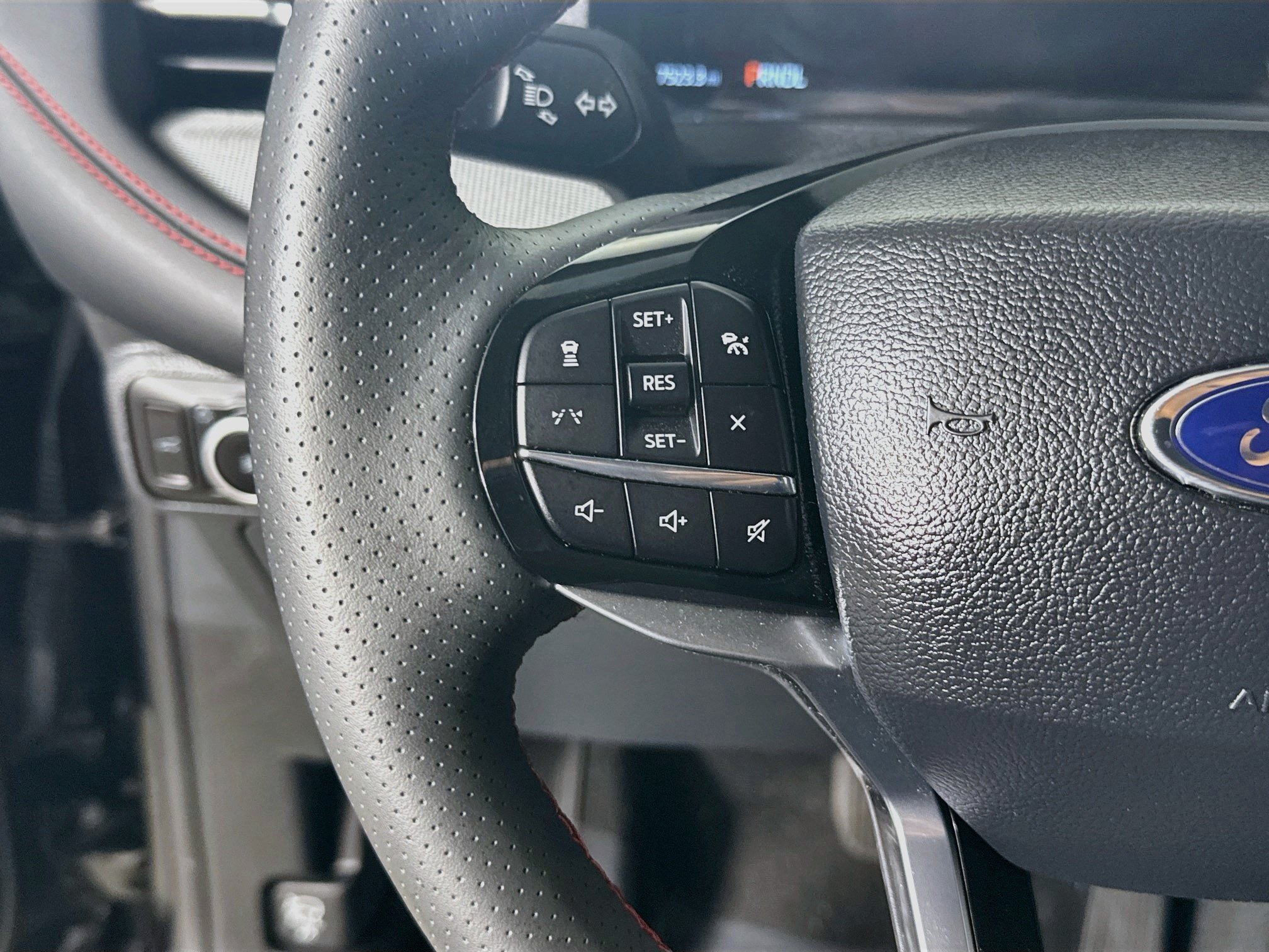 Used 2026 Ford Explorer ST-Line AWD/4WD image 14