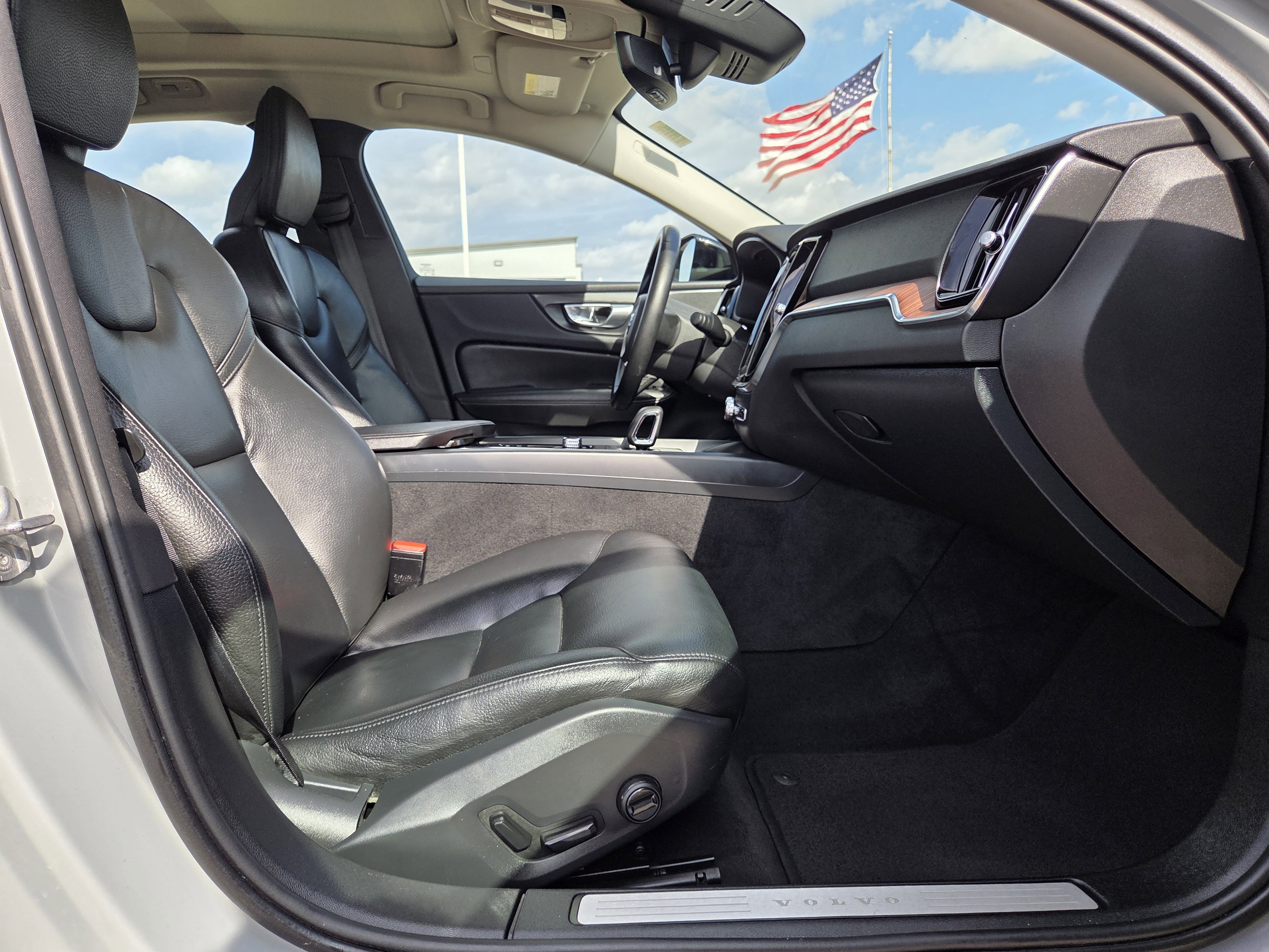 Used 2024 Volvo S60 B5 Plus image 18