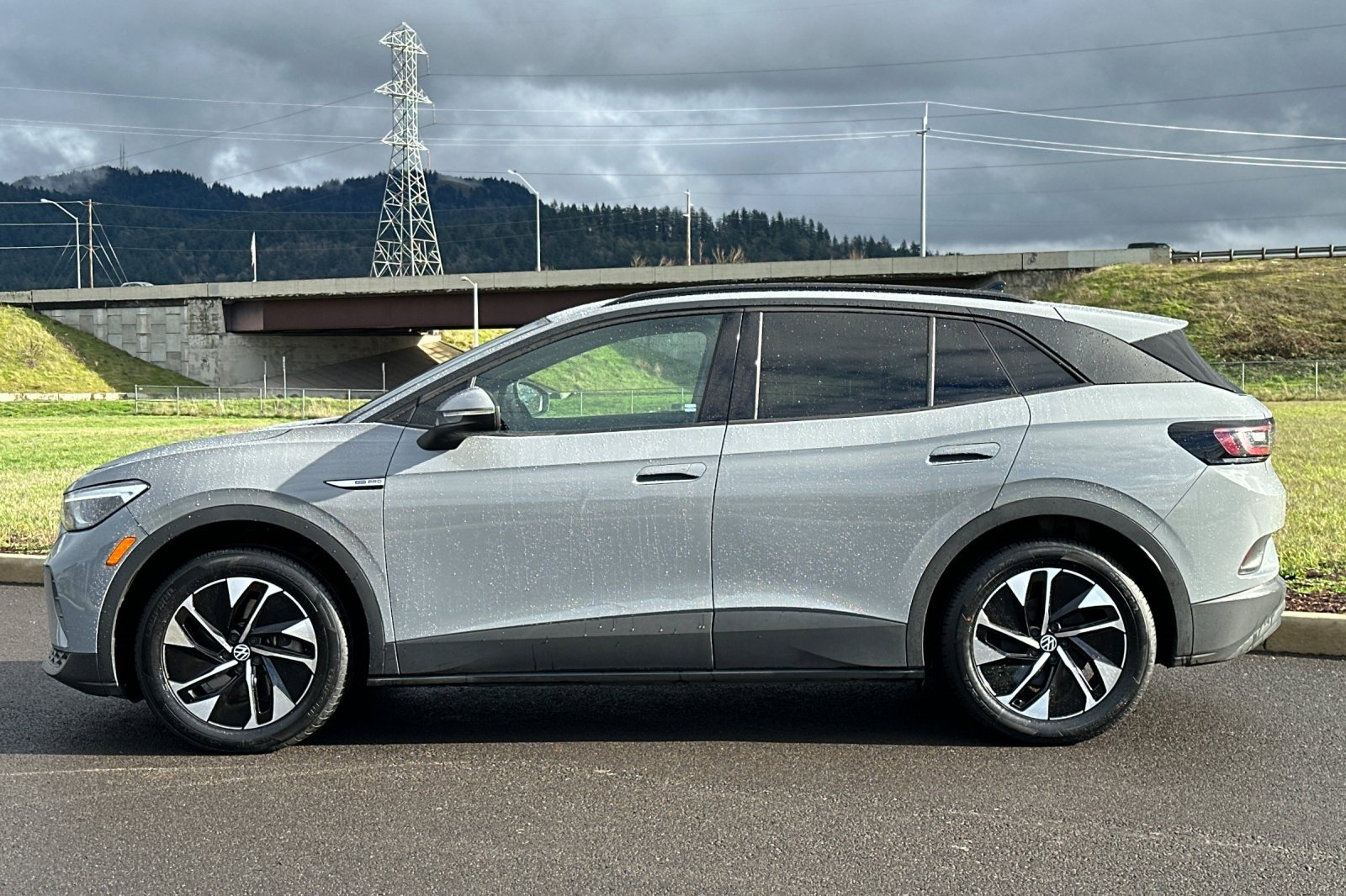 Used 2021 Volkswagen ID.4 Pro w/ ID.4 Protection Package (IPT) image 6