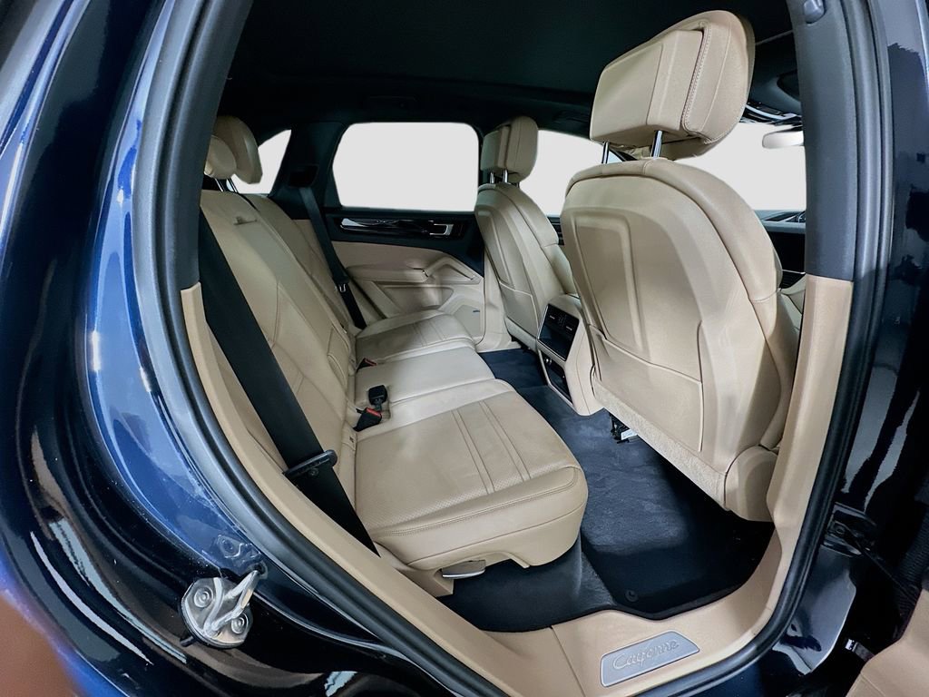 Certified 2020 Porsche Cayenne image 29