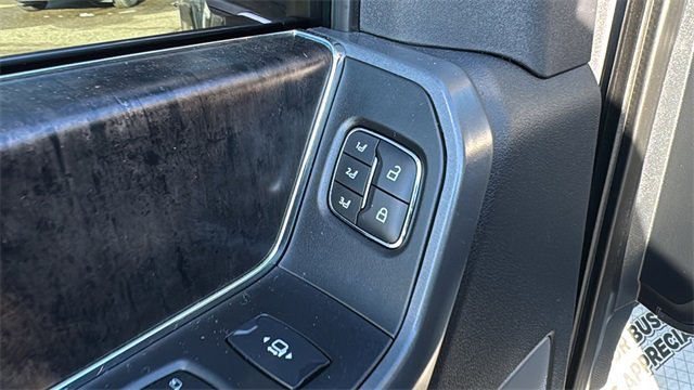 Used 2023 Ford F250 Lariat w/ Lariat Ultimate Package image 11