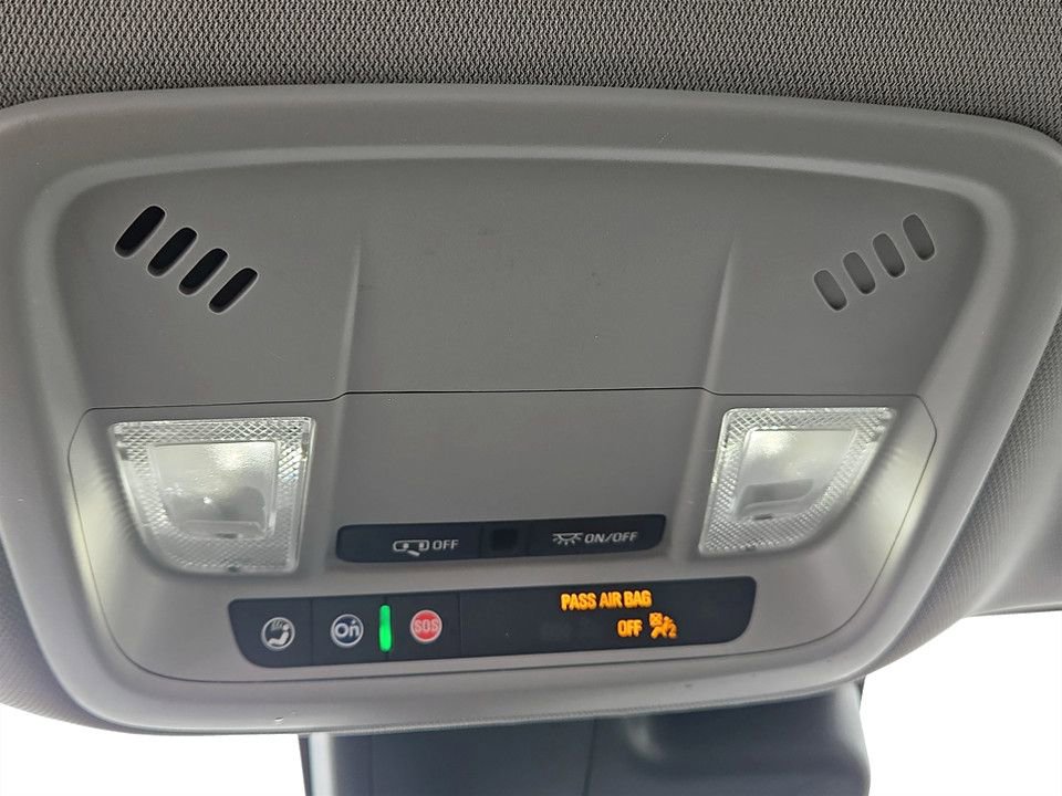 Used 2024 Chevrolet Malibu LT image 24