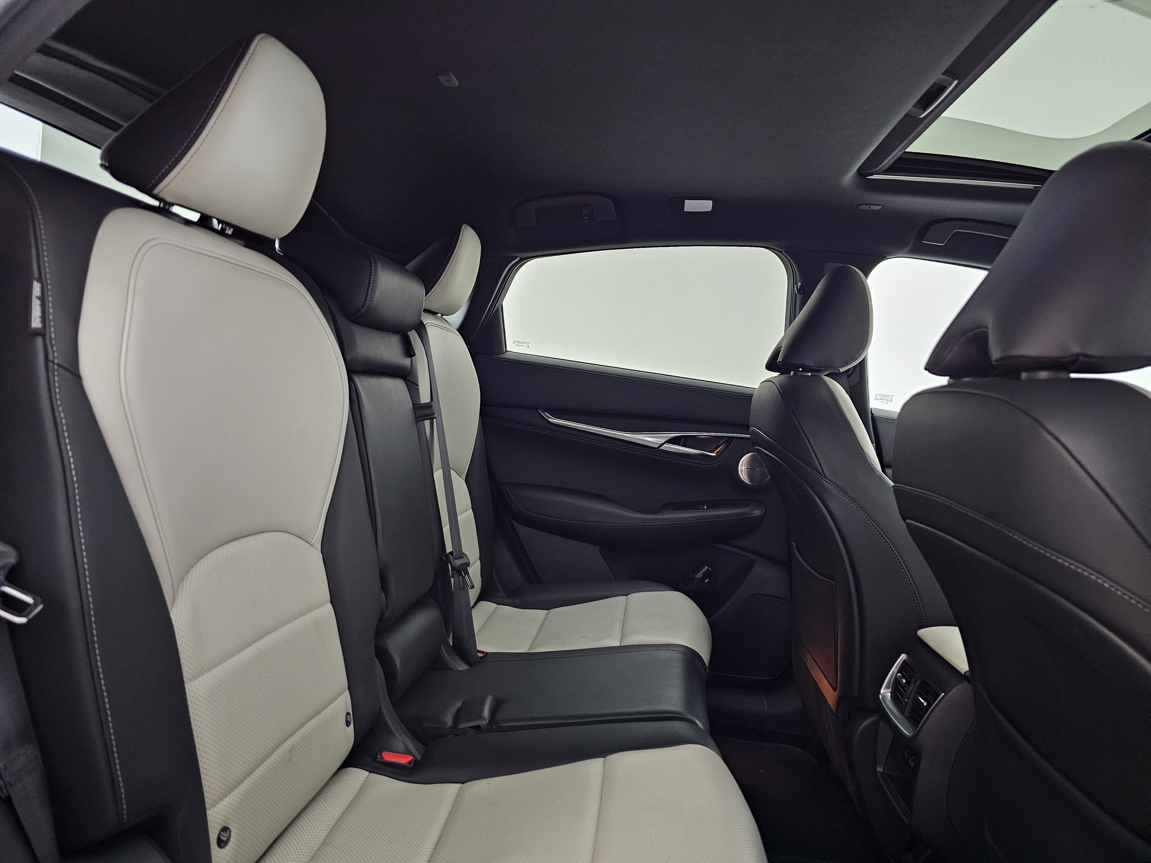 Used 2024 INFINITI QX55 Essential image 21