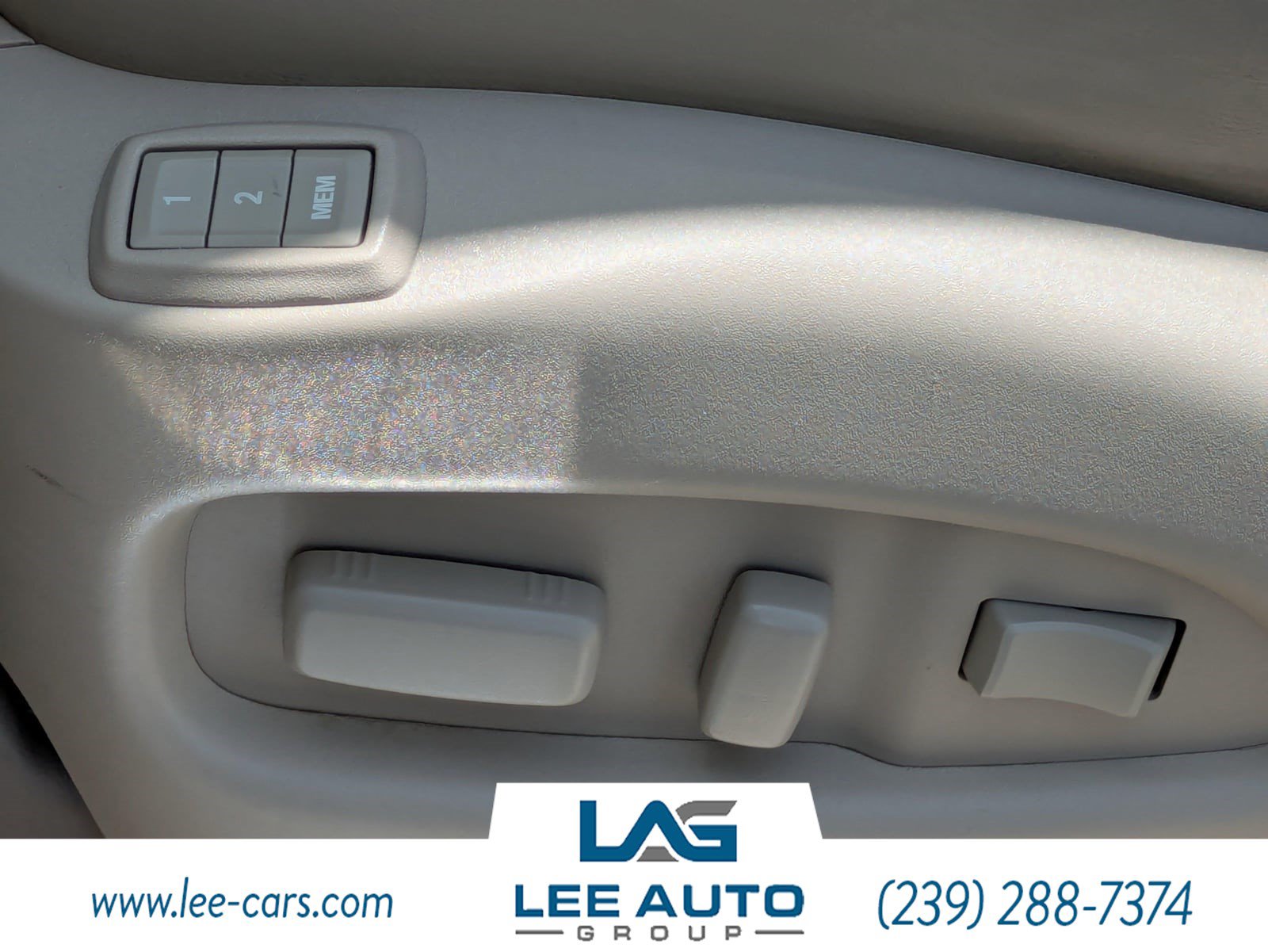 Used 2015 Cadillac SRX Luxury AWD/4WD image 18