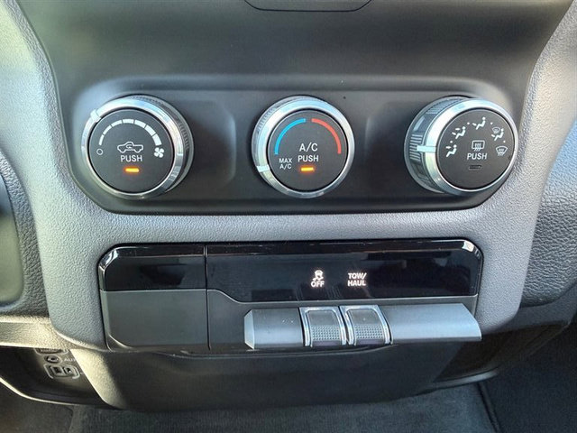 Used 2022 RAM 1500 Big Horn AWD/4WD image 23