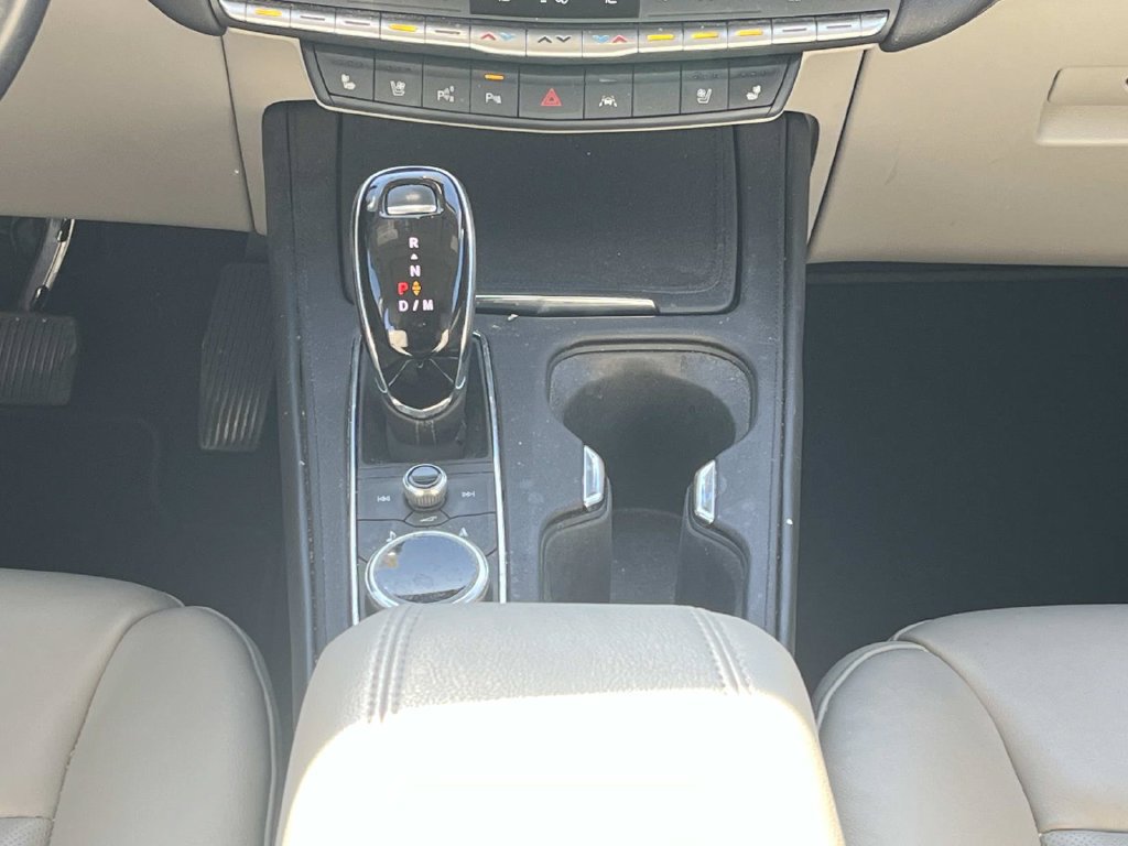 Certified 2023 Cadillac XT4 Premium Luxury w/ Enhanced Visibility Package FWD image 17