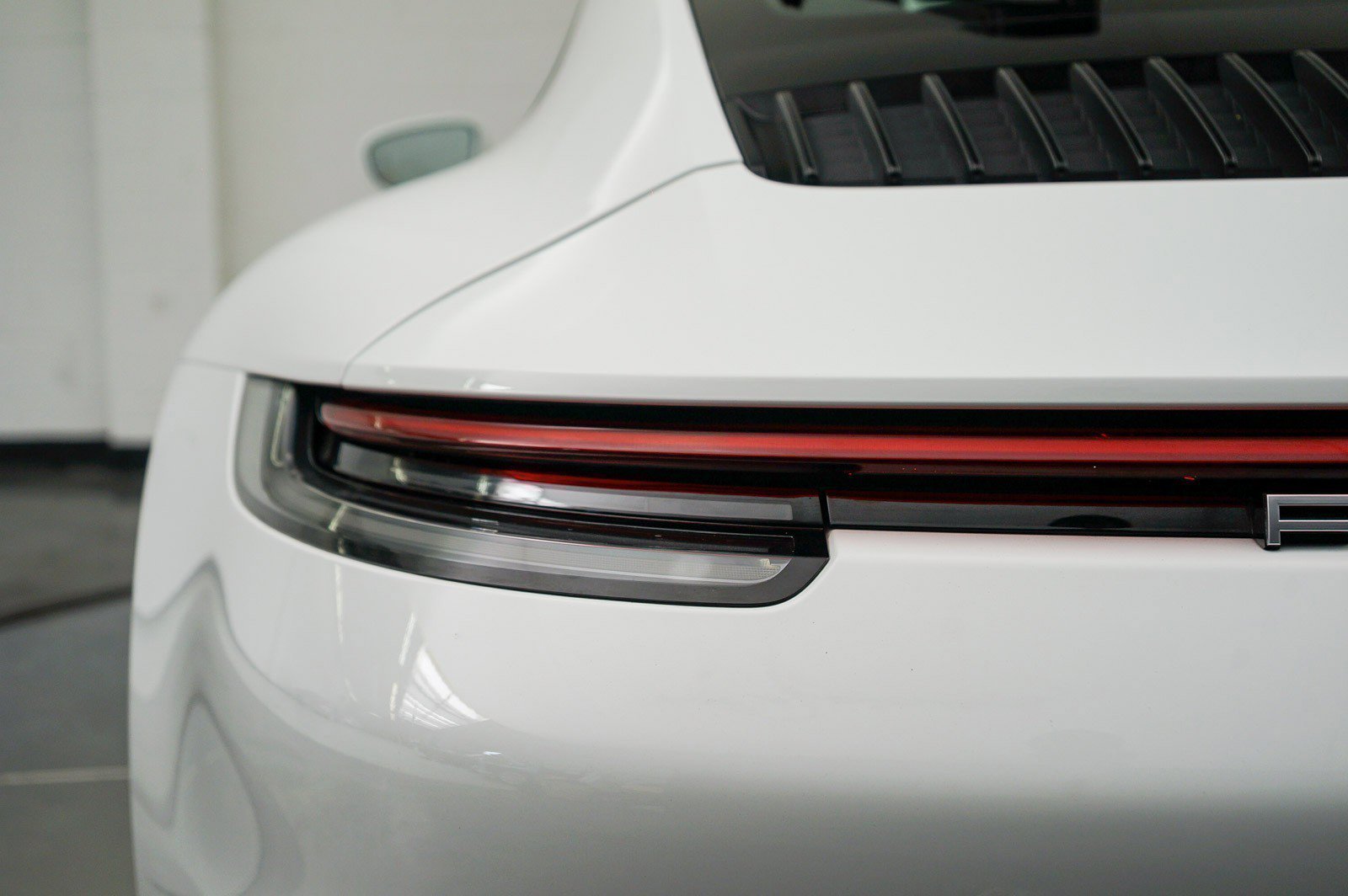 Used 2020 Porsche 911 Carrera RWD image 10