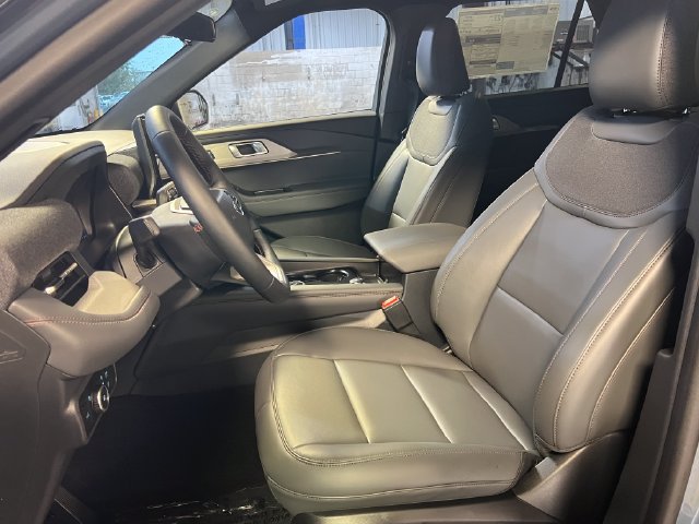New 2027 Ford Explorer Active AWD/4WD image 17
