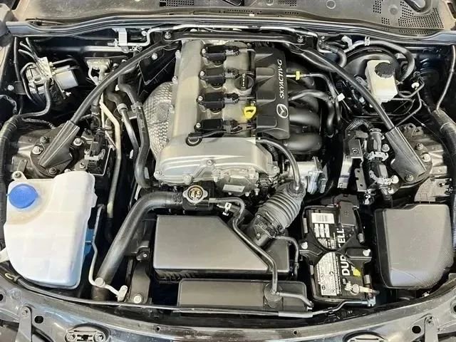 Used 2021 MAZDA MX-5 Miata RF Club RWD image 45
