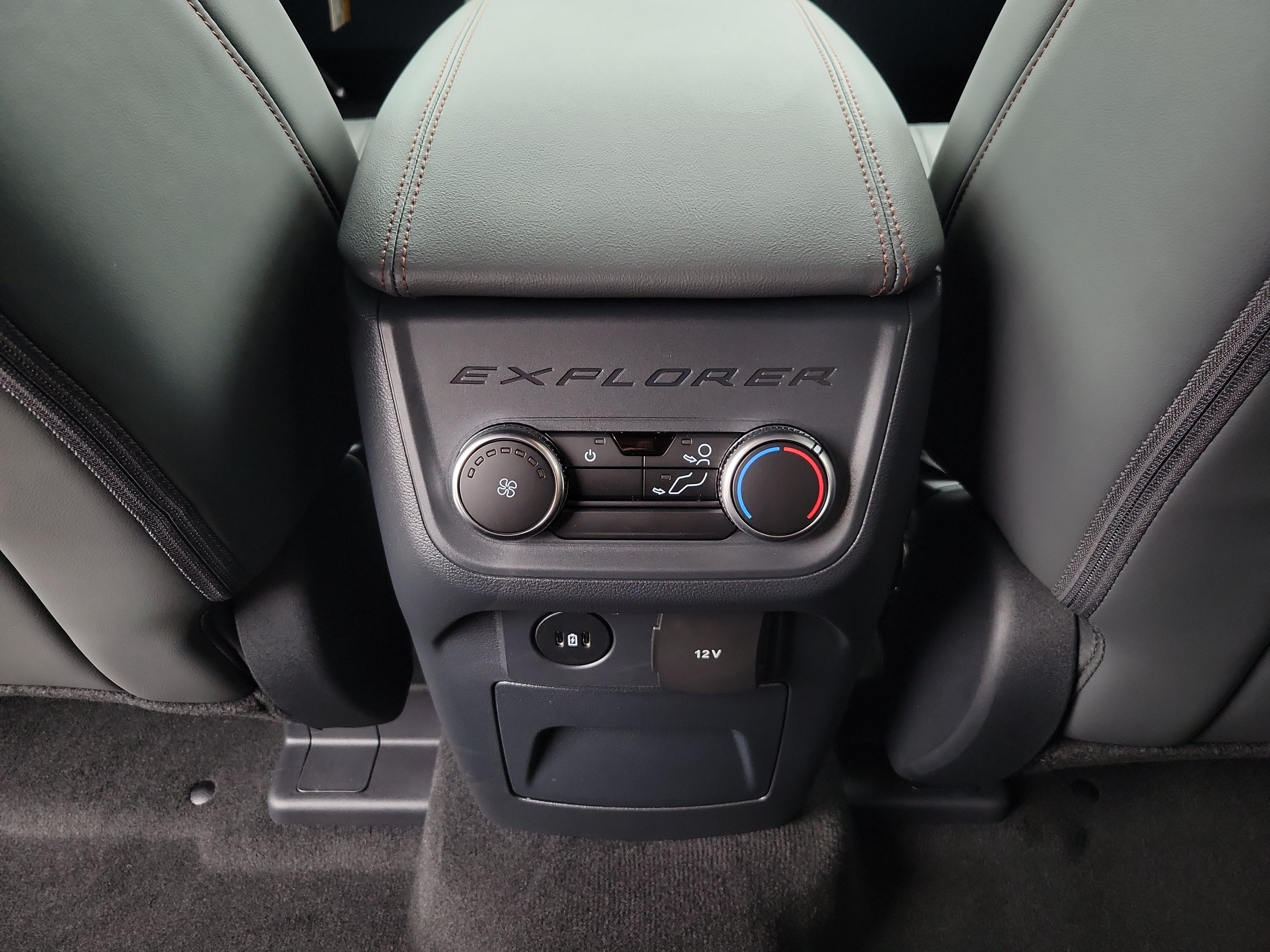 New 2027 Ford Explorer Active w/ Active Comfort Package RWD image 20