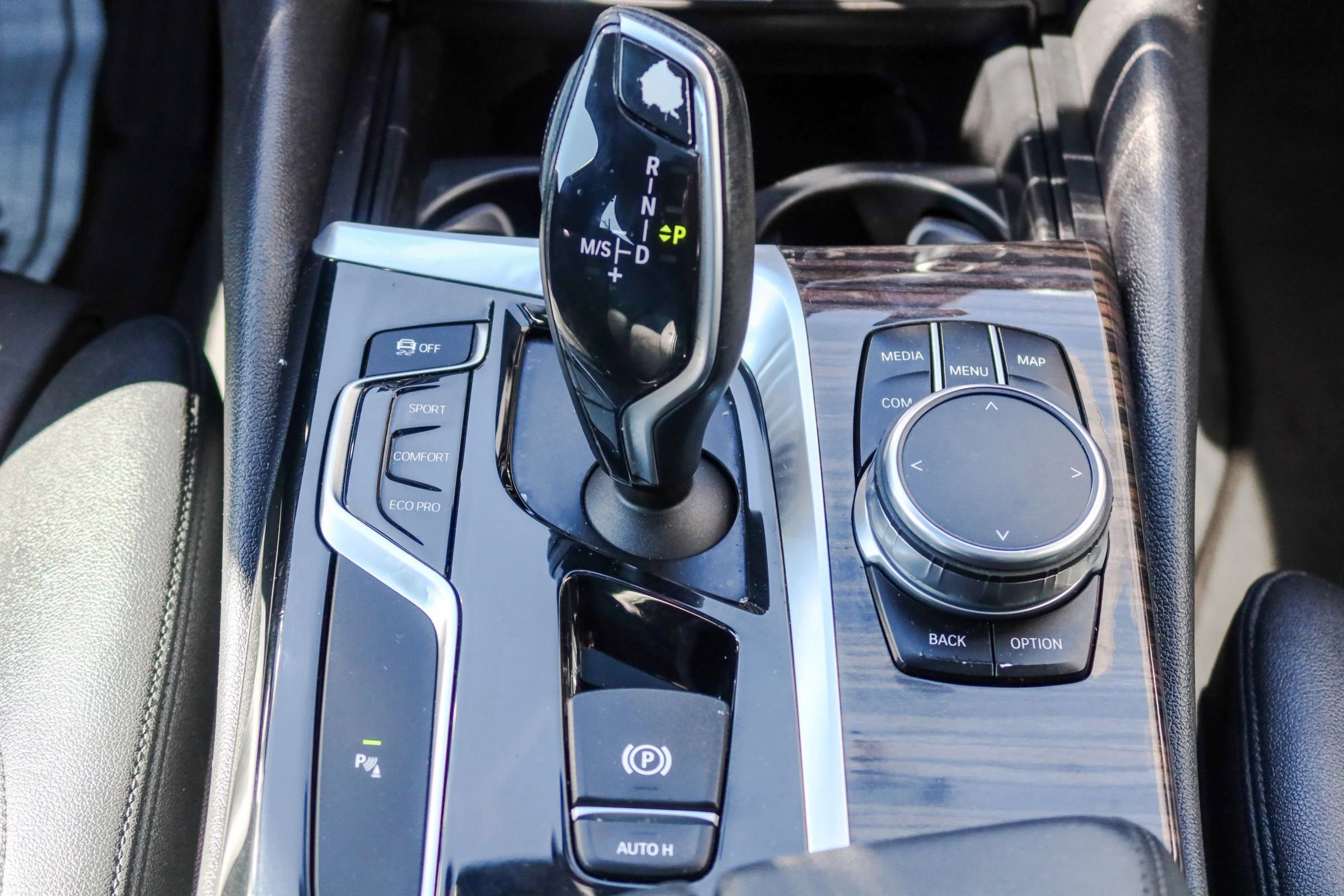 Used 2018 BMW 530i xDrive AWD/4WD image 18