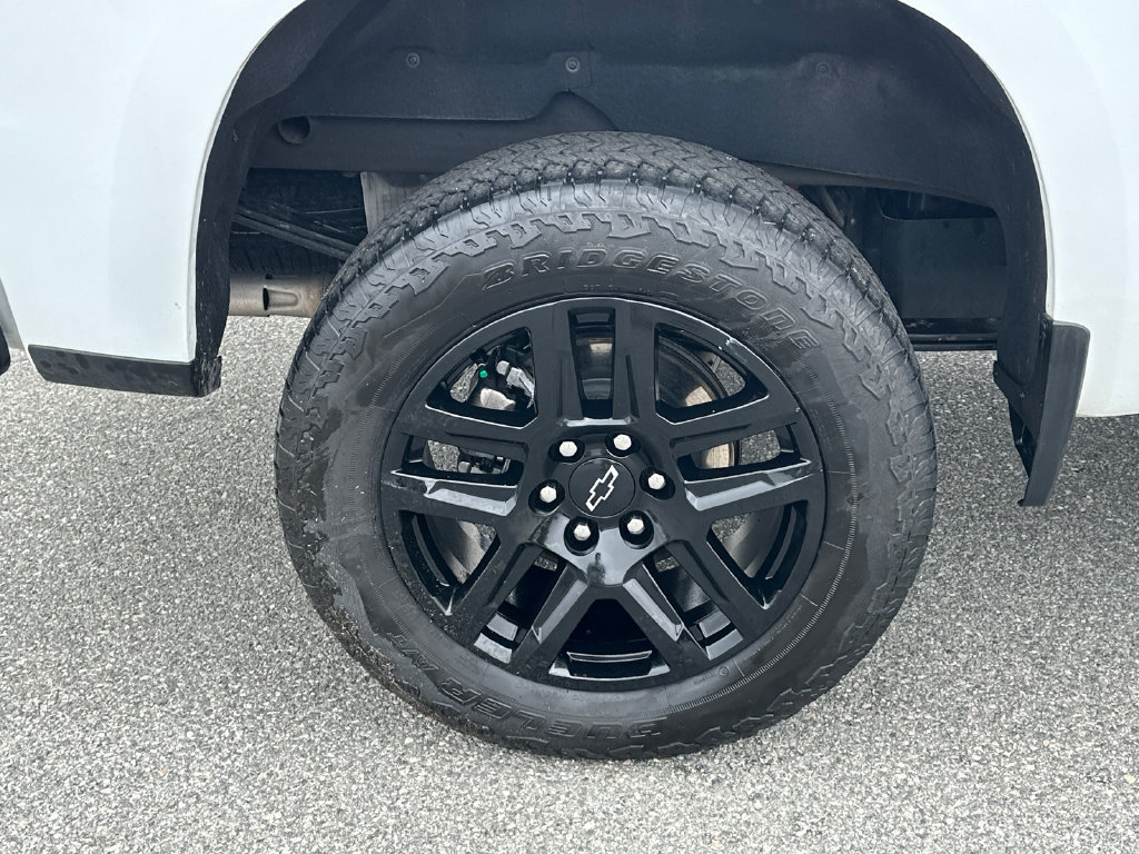 Used 2025 Chevrolet Silverado 1500 LT Trail Boss w/ Convenience Package II AWD/4WD image 17