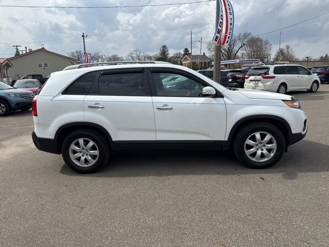 Used 2013 Kia Sorento LX w/ Convenience Pkg image 2