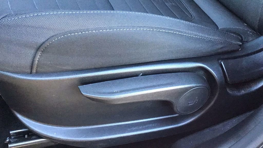 Used 2025 Hyundai Santa Cruz SE image 22