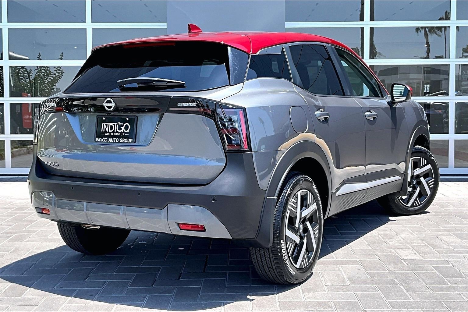 Used 2025 Nissan Kicks SV FWD image 13