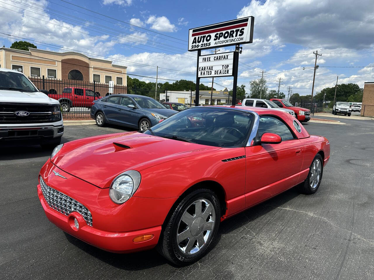 Used 2002 Ford Thunderbird Deluxe RWD image 1