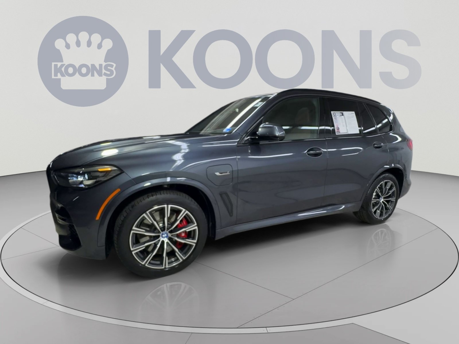 Used 2022 BMW X5 xDrive45e w/ M Sport Package AWD/4WD image 5