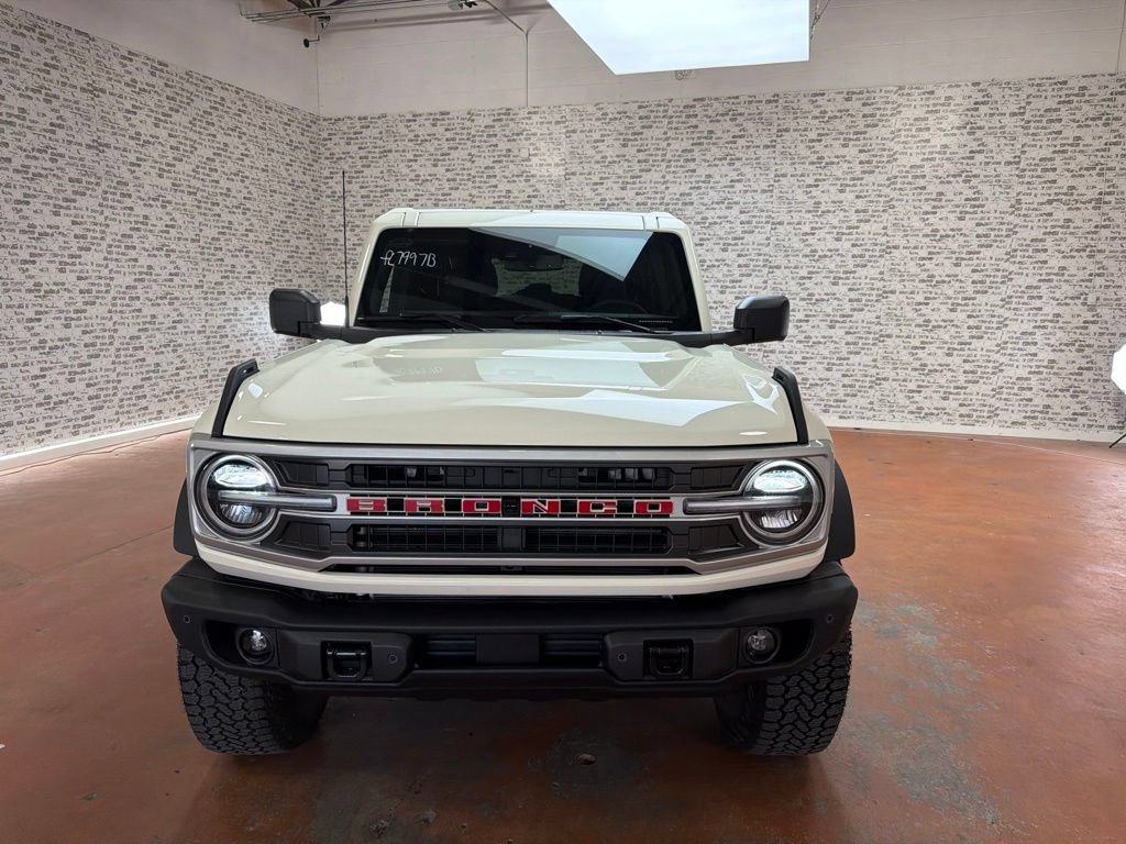 Used 2026 Ford Bronco Outer Banks w/ Sasquatch Package AWD/4WD image 2