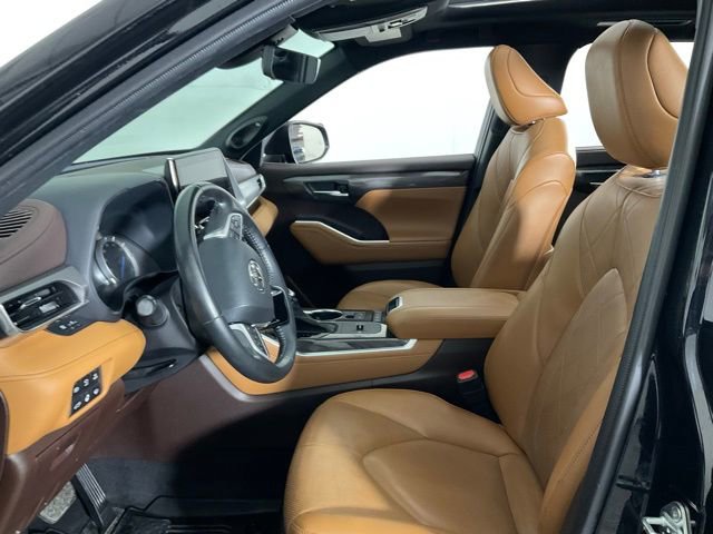 Used 2022 Toyota Highlander Platinum image 29