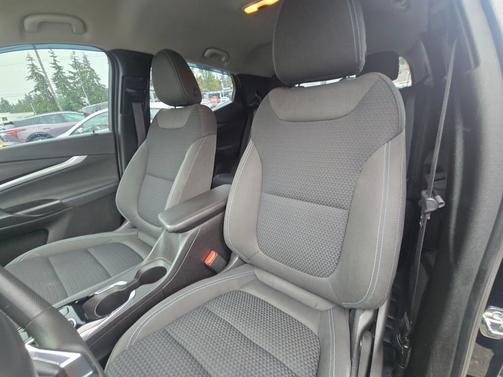 Used 2023 Chevrolet Bolt EUV LT w/ Redline Edition FWD image 22