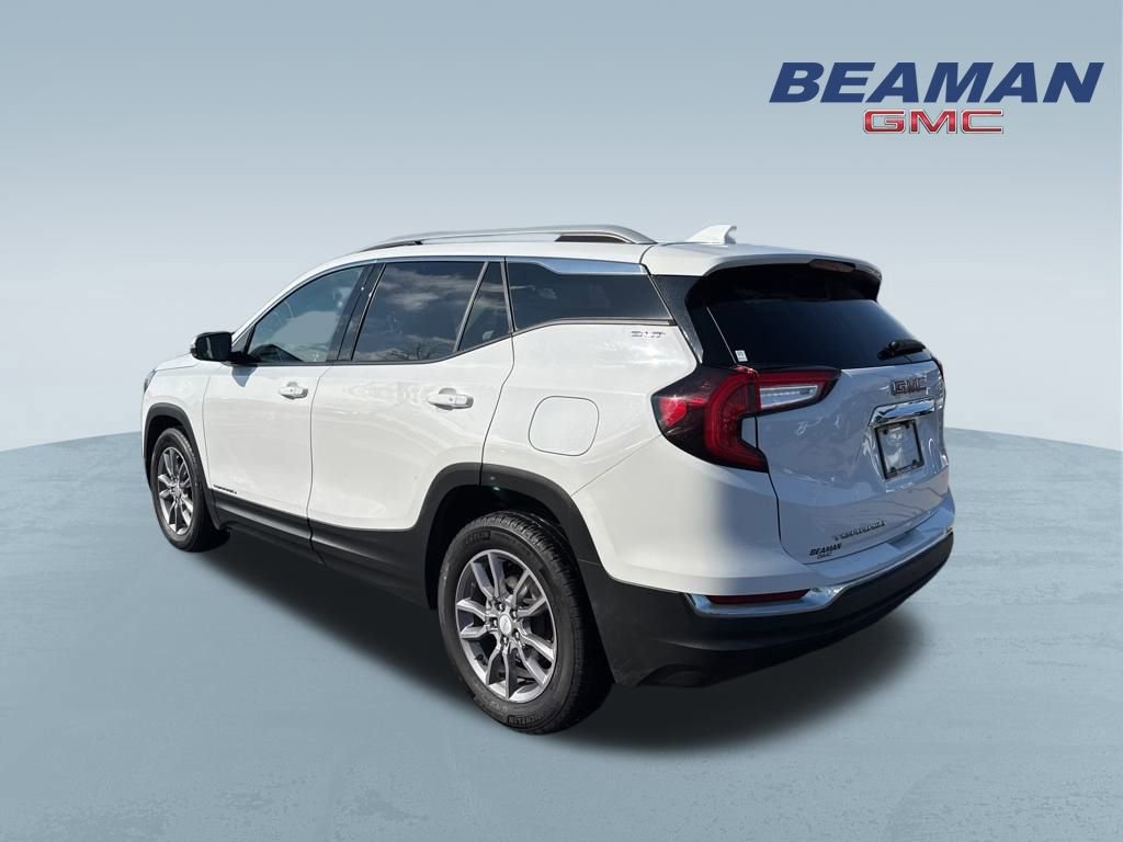 Used 2024 GMC Terrain SLT image 5