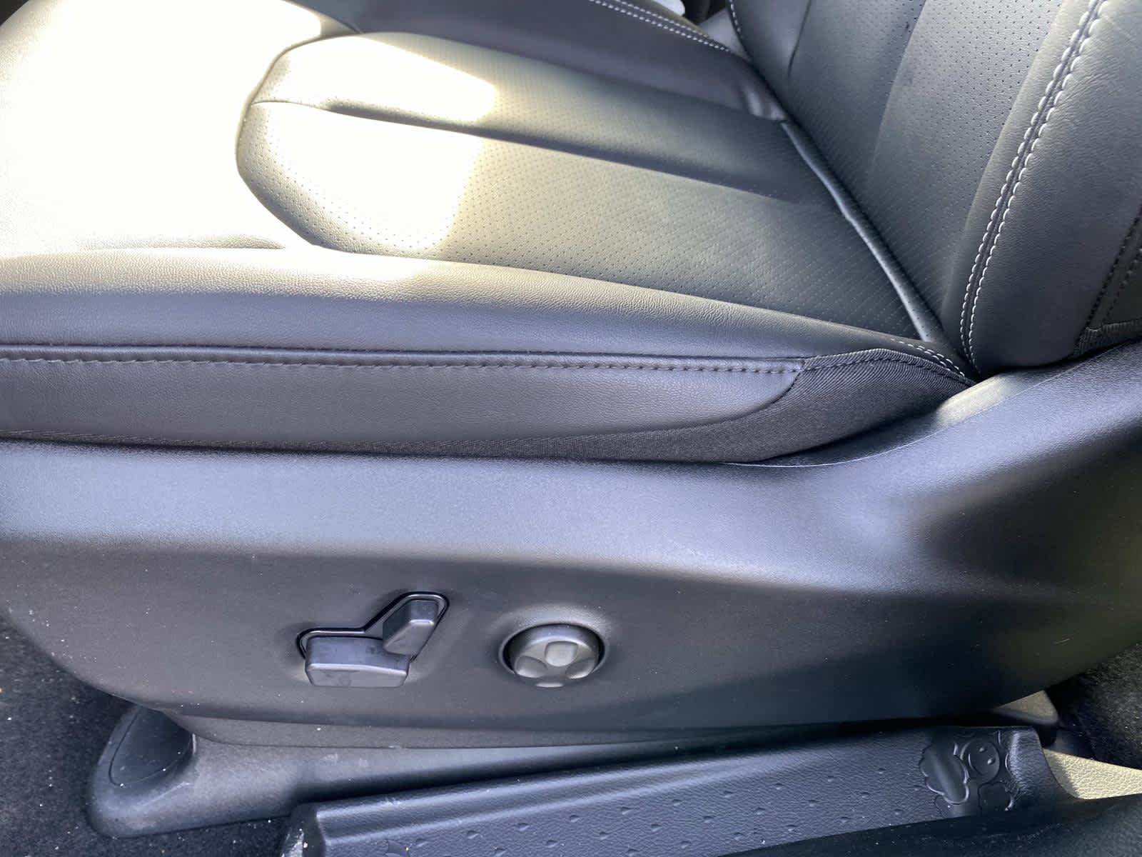 New 2026 Chrysler Voyager LX FWD image 9