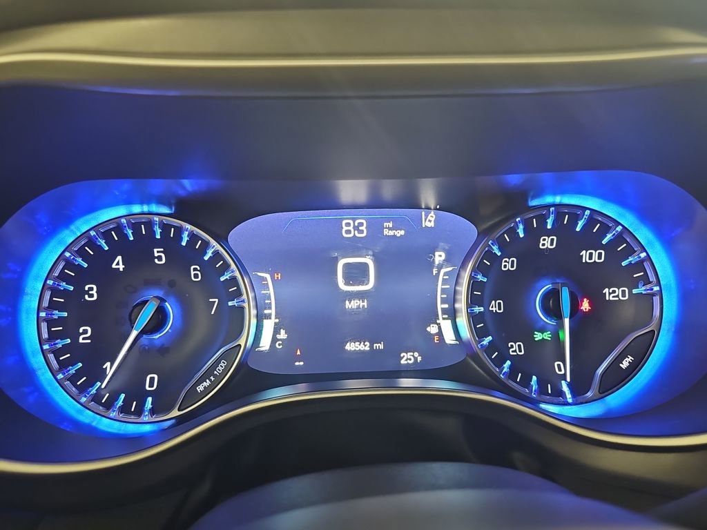 Used 2024 Chrysler Pacifica Touring-L image 35