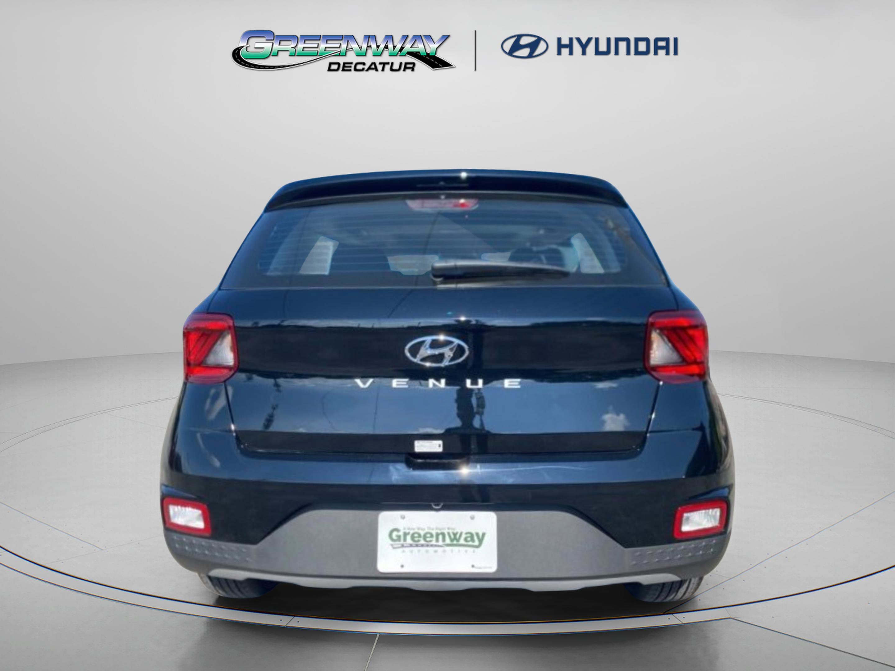 Certified 2025 Hyundai Venue SEL FWD image 7