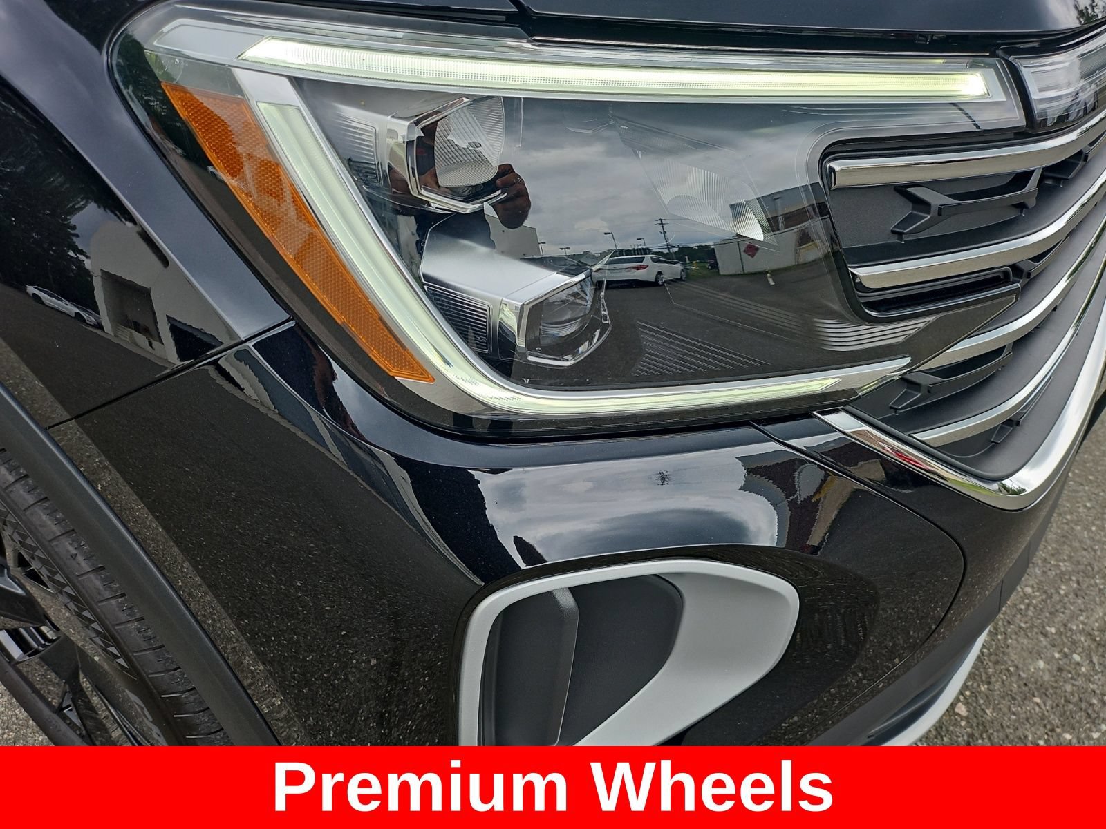 Used 2024 Volkswagen Atlas SE AWD/4WD image 11