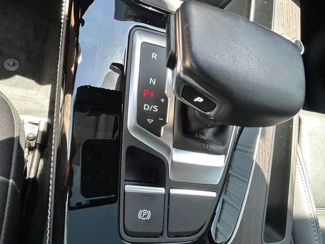 Used 2023 Audi Q5 e Premium Plus w/ Premium Plus Package AWD/4WD image 19