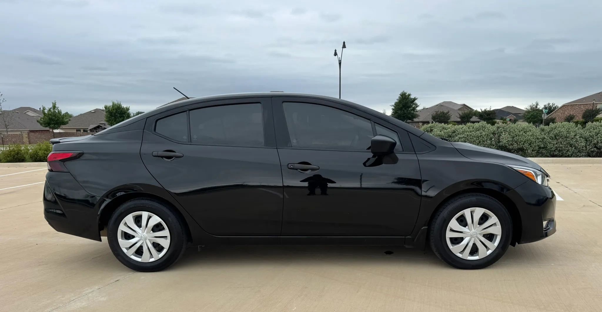 Used 2023 Nissan Versa S w/ Trunk Package FWD image 10