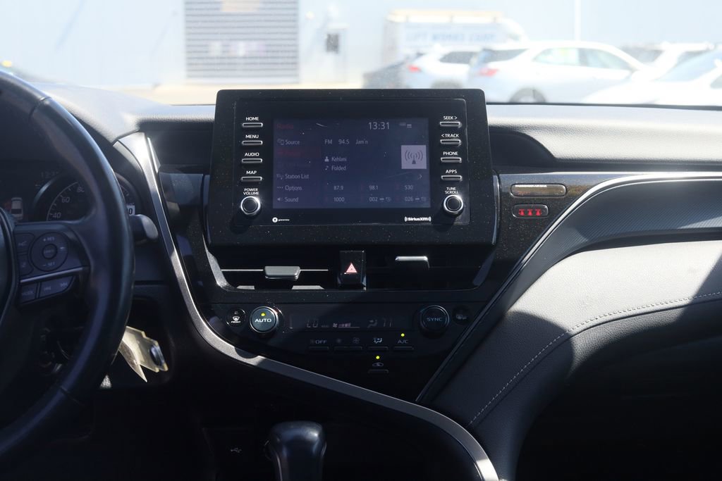 Used 2022 Toyota Camry SE w/ Cold Weather Package AWD/4WD image 29