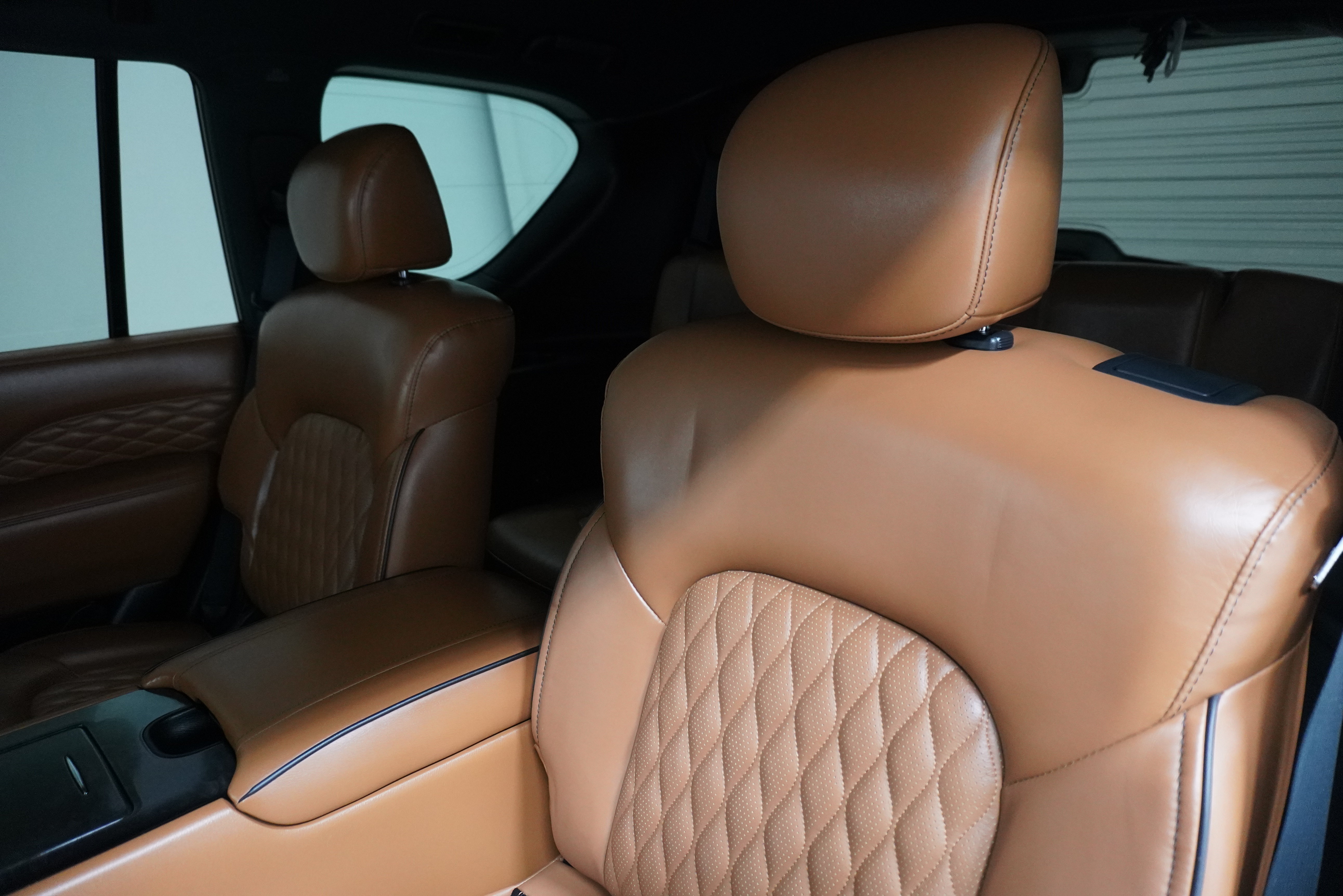 Used 2023 INFINITI QX80 Sensory w/ Cargo Package AWD/4WD image 11