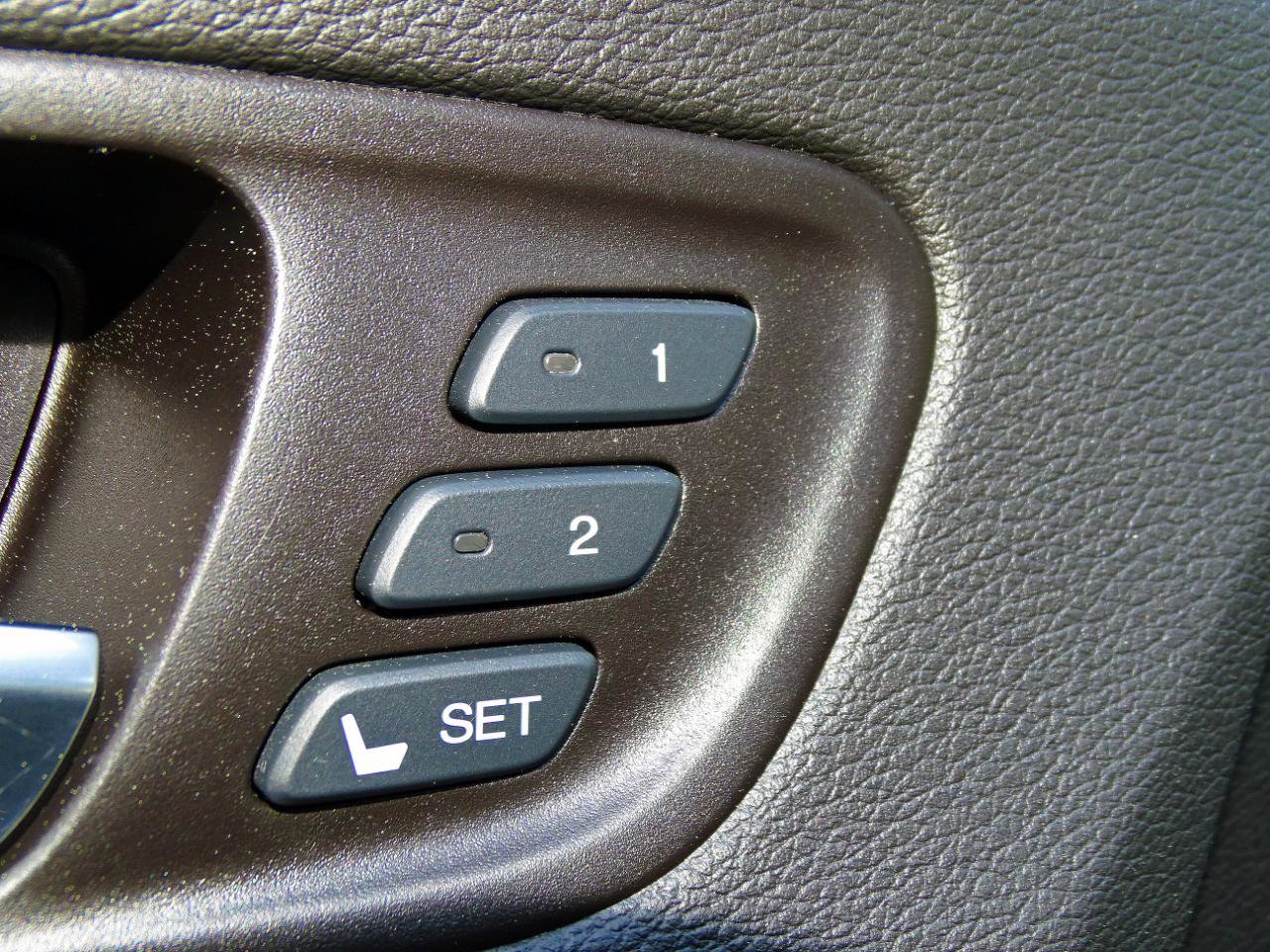 Used 2020 Acura MDX SH-AWD w/Technology Pkg image 15