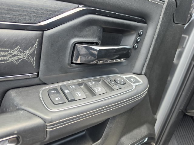 Used 2022 RAM 2500 Limited AWD/4WD image 17